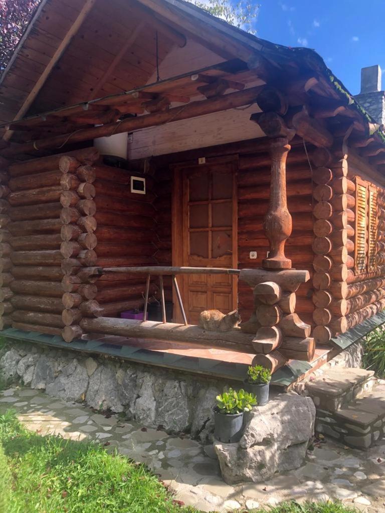 Sofra Kolonjare Agroturizem Hotel Erseke Bagian luar foto